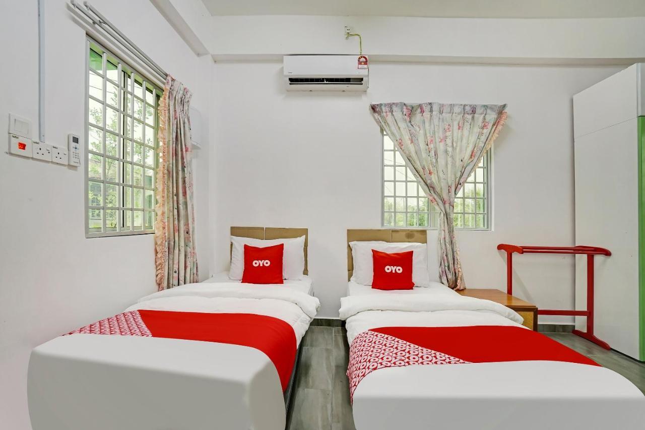 Oyo 90462 Padang Besar Green Inn Exterior foto