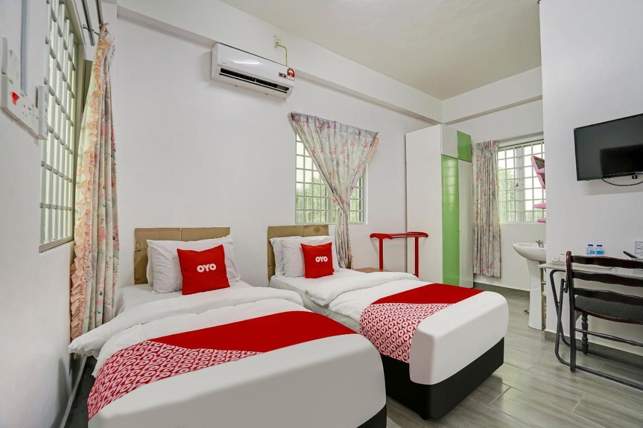 Oyo 90462 Padang Besar Green Inn Exterior foto