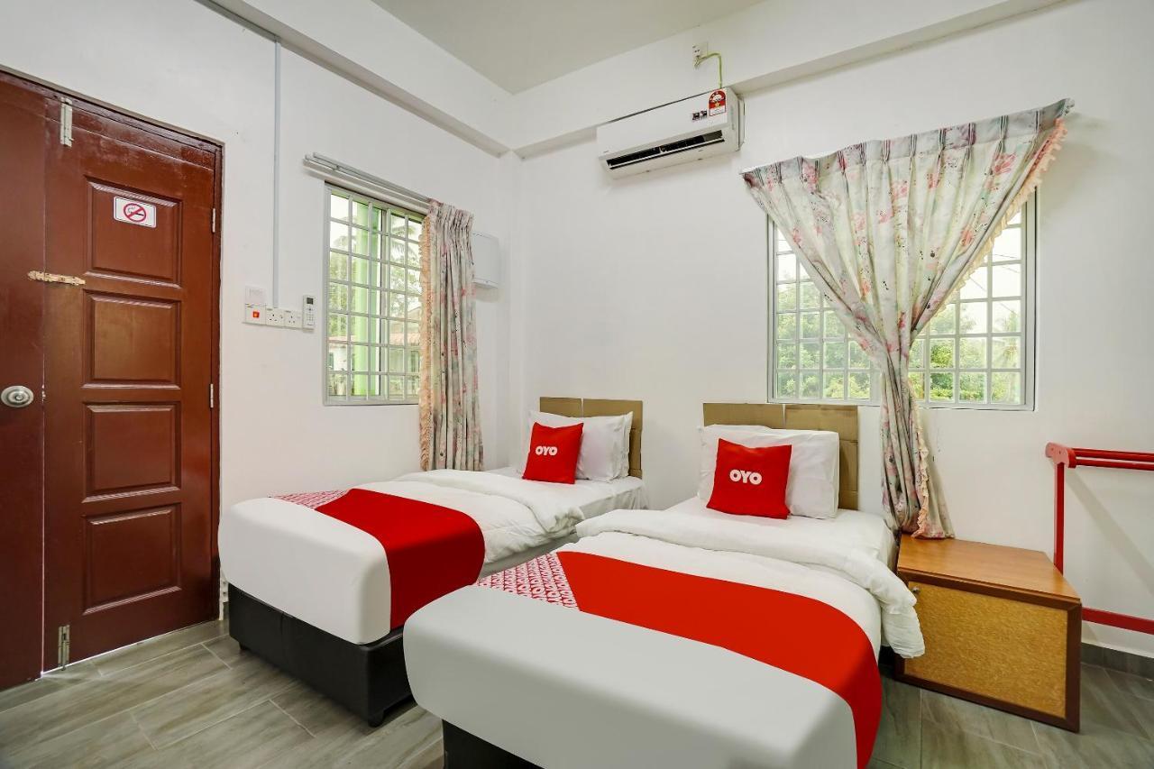 Oyo 90462 Padang Besar Green Inn Exterior foto