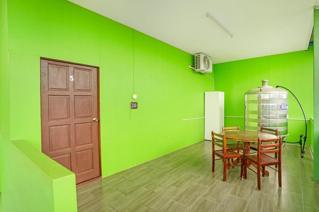 Oyo 90462 Padang Besar Green Inn Exterior foto